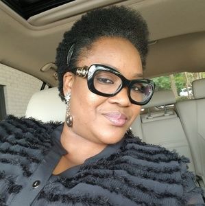 Meet your Posher, Victoria